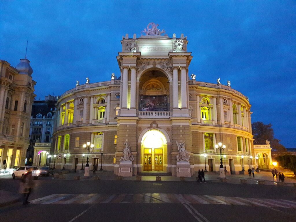 odessa-national-academic-1024x768 Descubra a Ucrânia: História, Cultura e Pontos Turísticos Imperdíveis